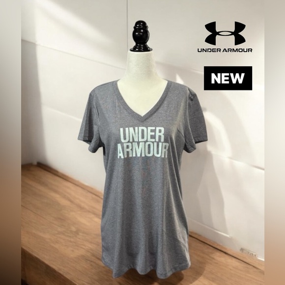 NWOT, Under Armour, Heat Gear T-shirt Grey, Medium 🏃‍♀️‍➡️ - Picture 1 of 10